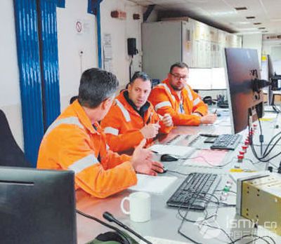 �R�ؿƾS�棨�У��ڟ�܈܇�g�п��҃�(n��i)�cͬ�½�����  ���ψDƬ���鱾��(b��o)ӛ���x����z